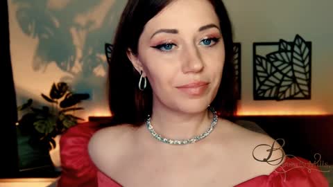 The divine Beverly online show from December 2024 05:20:02 PM