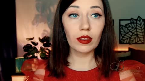 The divine Beverly online show from December 2024 09:20:02 PM