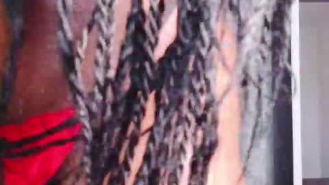 Miss Evelyn  online show from October 2025 12:00:02 PM