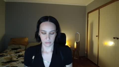 MissCarmilla444 online show from September 2025 04:05:02 AM