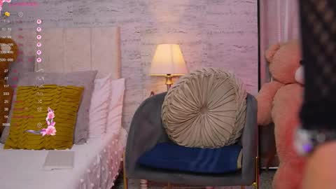 D A N A online show from February 2026 09:57:02 PM