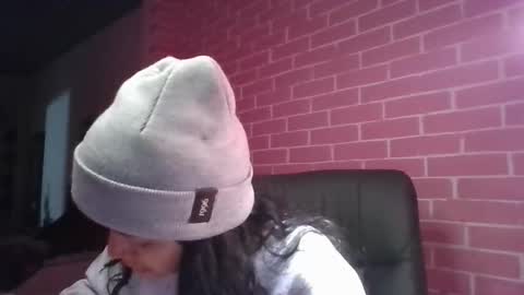 melodie  online show from November 2025 04:24:02 AM