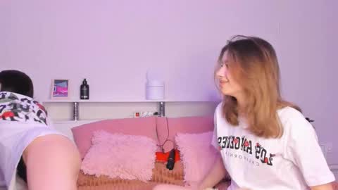 Snapshot of misseliss chatting on February 2026 08:38:01 PM Hello dear my name Elisa online show from February 2026 08:38:01 PM