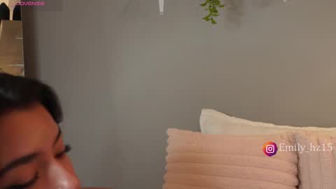 Snapshot of missemily_11 chatting on February 2026 09:51:02 AM Yuliana online show from February 2026 09:51:02 AM