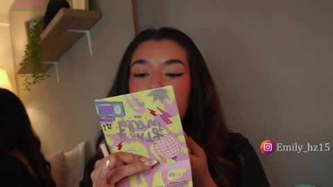 Yuliana online show from April 2026 09:43:01 AM