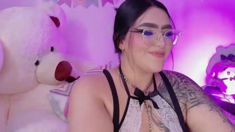 missevans_ online show from July 2026 05:37:02 PM