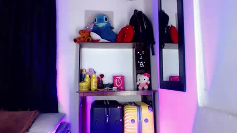 Snapshot of missfer_bigdick chatting on April 2026 04:09:02 PM Fer online show from April 2026 04:09:02 PM