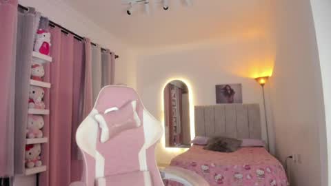 Snapshot of missgissel chatting on May 2026 02:33:01 PM Gisell Gigi online show from May 2026 02:33:01 PM