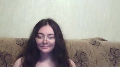 missis mona online show from April 2026 07:17:02 PM