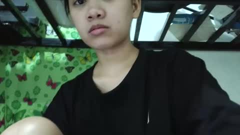 Jona online show from April 2026 05:33:01 PM