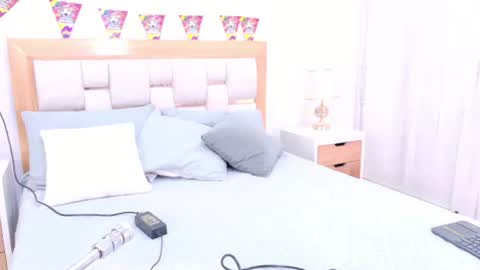 Snapshot of missjuliaa_ chatting on July 2026 07:09:01 PM A N N Y online show from July 2026 07:09:01 PM