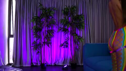 Snapshot of misskiarra chatting on February 2025 05:20:01 AM misskiarra online show from February 2025 05:20:01 AM