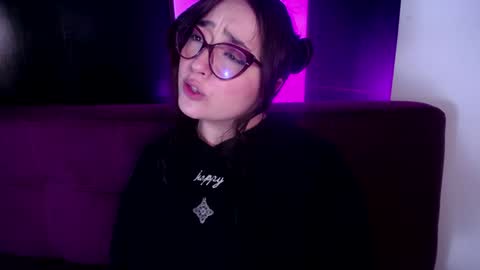 Snapshot of missloise chatting on December 2024 07:40:02 PM Miss Loise online show from December 2024 07:40:02 PM