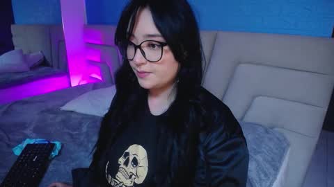 Snapshot of missloise chatting on October 2025 01:27:02 AM Miss Loise online show from October 2025 01:27:02 AM