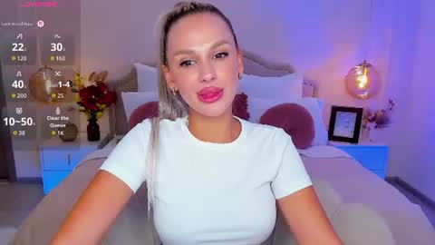 Snapshot of misslou_ chatting on July 2026 05:29:01 AM Lou online show from July 2026 05:29:01 AM