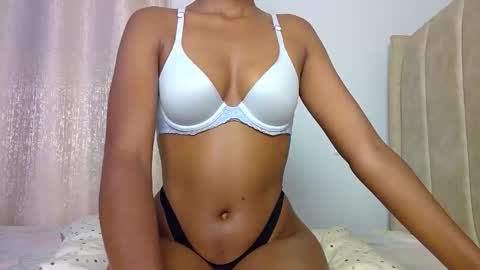 Snapshot of misslunah1 chatting on May 2026 01:23:02 AM lunah online show from May 2026 01:23:02 AM