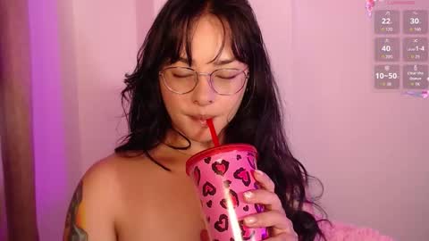 Snapshot of missmariana_ chatting on January 2026 10:35:01 PM missmariana_ online show from January 2026 10:35:01 PM