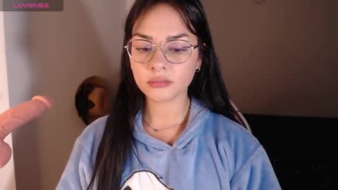 Snapshot of missmariana_ chatting on February 2026 12:04:02 AM missmariana_ online show from February 2026 12:04:02 AM