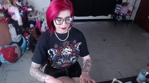 Snapshot of missmia2 chatting on February 2025 04:22:02 PM Miss Mia online show from February 2025 04:22:02 PM