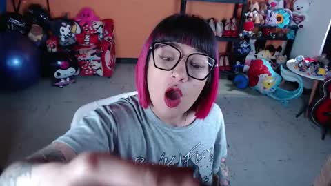 Snapshot of missmia2 chatting on October 2025 02:57:02 PM Miss Mia online show from October 2025 02:57:02 PM