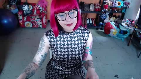 Snapshot of missmia2 chatting on November 2025 01:25:02 PM Miss Mia online show from November 2025 01:25:02 PM