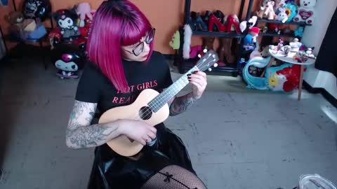 Miss Mia online show from February 2026 03:32:02 PM