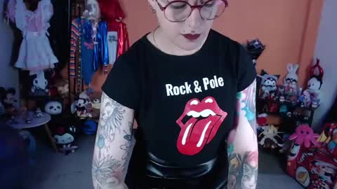 Snapshot of missmia2 chatting on May 2026 04:15:02 PM Miss Mia online show from May 2026 04:15:02 PM
