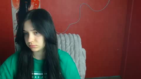 Snapshot of missmiamiss chatting on May 2026 11:37:02 AM Mia online show from May 2026 11:37:02 AM