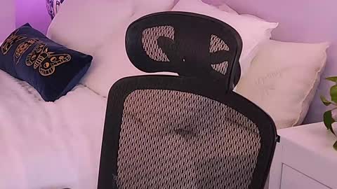 Mina online show from January 2026 12:24:01 AM