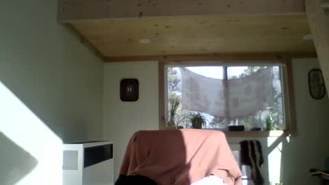 Snapshot of missmoonmagic13 chatting on December 2024 08:47:02 PM Maxxx online show from December 2024 08:47:02 PM