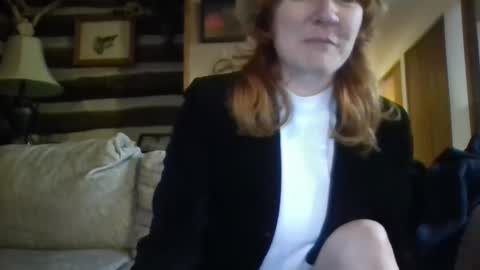 Snapshot of missmoonmagic13 chatting on October 2025 02:45:02 AM Maxxx online show from October 2025 02:45:02 AM