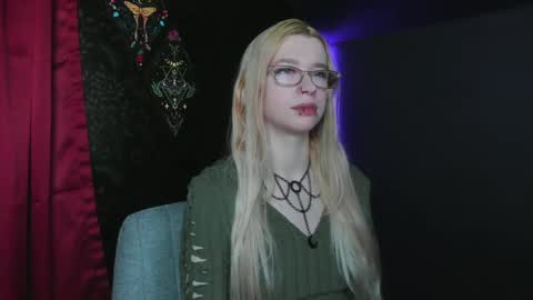 Mistress Nikki Vill online show from February 2025 08:20:02 PM