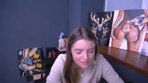 Olivia online show from November 2025 04:40:02 PM