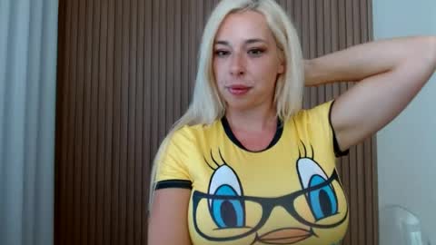 Snapshot of missparks chatting on July 2026 03:26:01 PM Riley online show from July 2026 03:26:01 PM