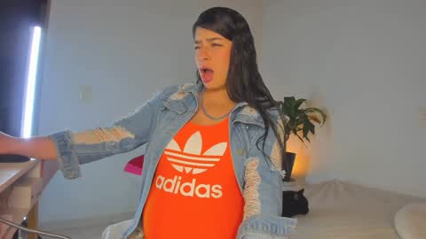 Snapshot of misspaulag chatting on February 2025 11:50:01 PM misspaulag online show from February 2025 11:50:01 PM