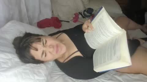 Snapshot of misspink152015 chatting on February 2025 04:23:01 AM sarah online show from February 2025 04:23:01 AM