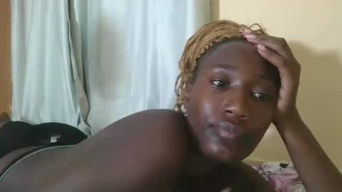 Snapshot of missprettygal chatting on March 2025 11:18:02 PM pretty gal online show from March 2025 11:18:02 PM