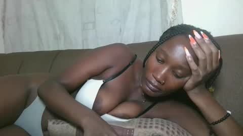 Snapshot of missprettygal chatting on October 2025 05:47:03 PM pretty gal online show from October 2025 05:47:03 PM