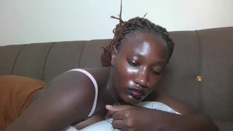 Snapshot of missprettygal chatting on November 2025 08:03:01 AM pretty gal online show from November 2025 08:03:01 AM