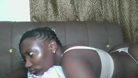 Snapshot of missprettygal chatting on November 2025 02:10:01 AM pretty gal online show from November 2025 02:10:01 AM