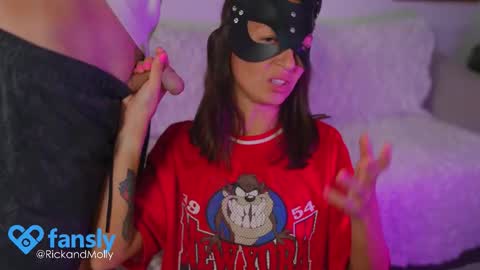 Molly and Rick online show from November 2025 03:20:01 AM