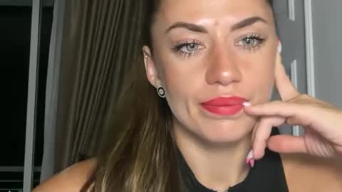 missroriann online show from May 2026 04:23:02 PM