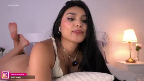 Fernanda Davila online show from June 2026 12:05:02 AM