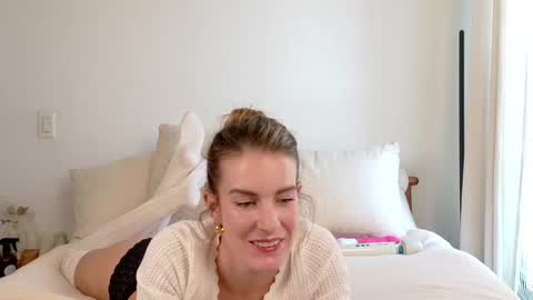 Snapshot of misstheacamille chatting on January 2025 07:50:02 PM MissThea online show from January 2025 07:50:02 PM