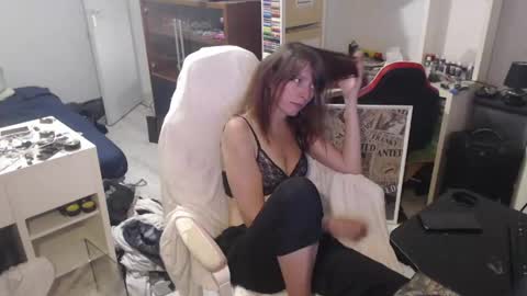 Snapshot of missthon chatting on April 2026 10:39:01 AM missthon online show from April 2026 10:39:01 AM