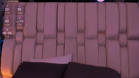 Snapshot of missvaleriepink chatting on February 2026 08:29:02 PM Valerie online show from February 2026 08:29:02 PM