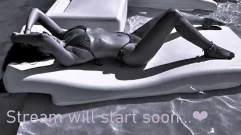 Snapshot of missvanessa0 chatting on February 2025 11:02:02 AM .Vanessa. online show from February 2025 11:02:02 AM