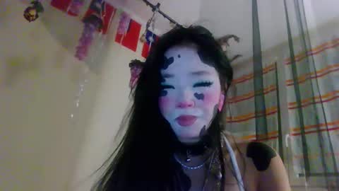 Snapshot of missversatile chatting on May 2026 12:59:01 AM Miss Versatile online show from May 2026 12:59:01 AM