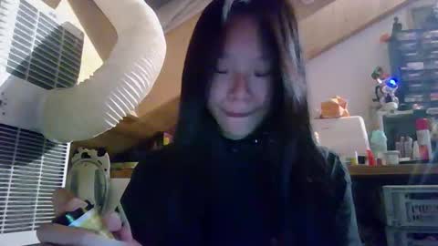Snapshot of missversatile chatting on May 2026 09:42:01 PM Miss Versatile online show from May 2026 09:42:01 PM