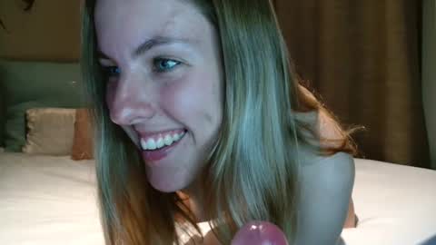 Monique  online show from October 2025 11:05:01 PM